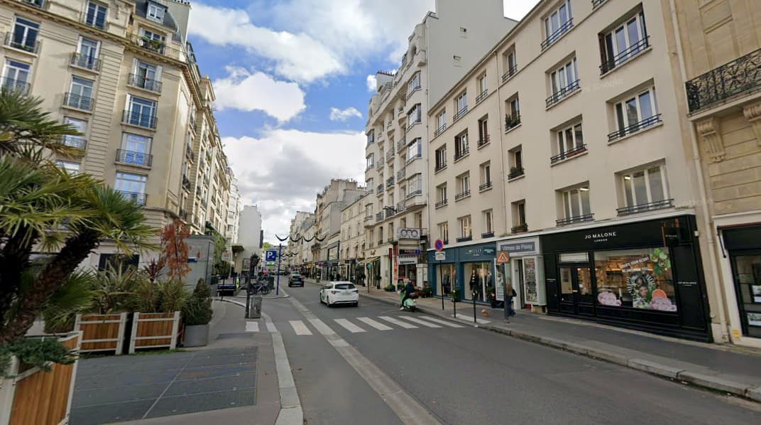 Parking à louer dans le quartier résidentiel de Passy, Paris 16e