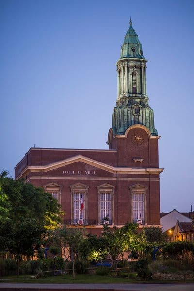 Location de parking entre particuliers à Bois-colombes - Réservation en ligne