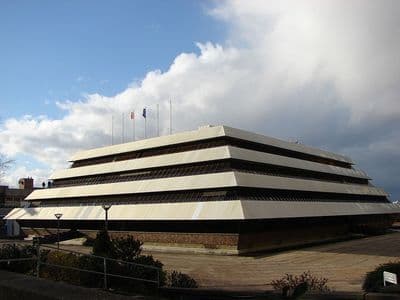 Location de parking entre particuliers à Nanterre - Réservation en ligne