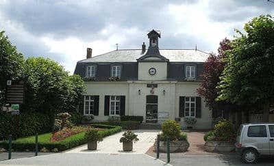 Location de parking entre particuliers à Saint-martin-du-tertre - Réservation en ligne