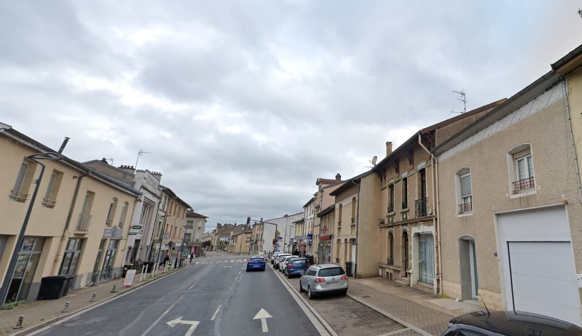 Location outdoor à 2 Rue du General Thiry, Neuves-Maisons