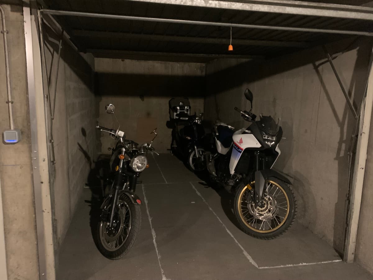 Location private box à 106 Rue des Moines, Paris