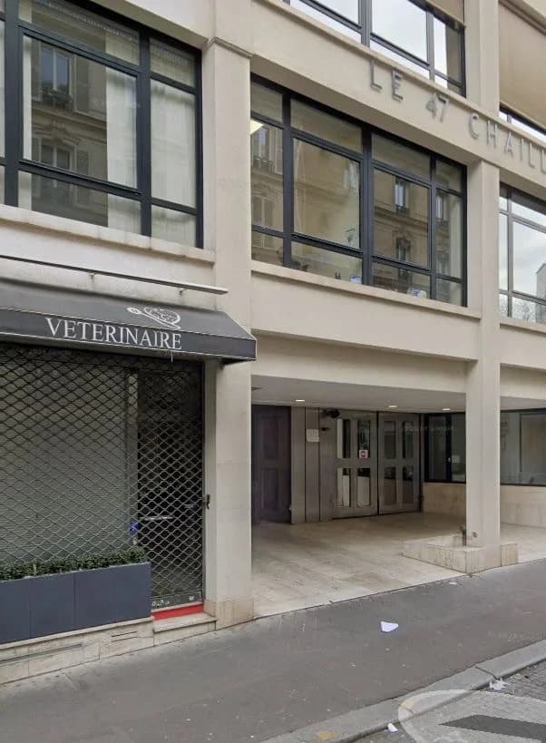 Location underground à 47 Rue de Chaillot, Paris
