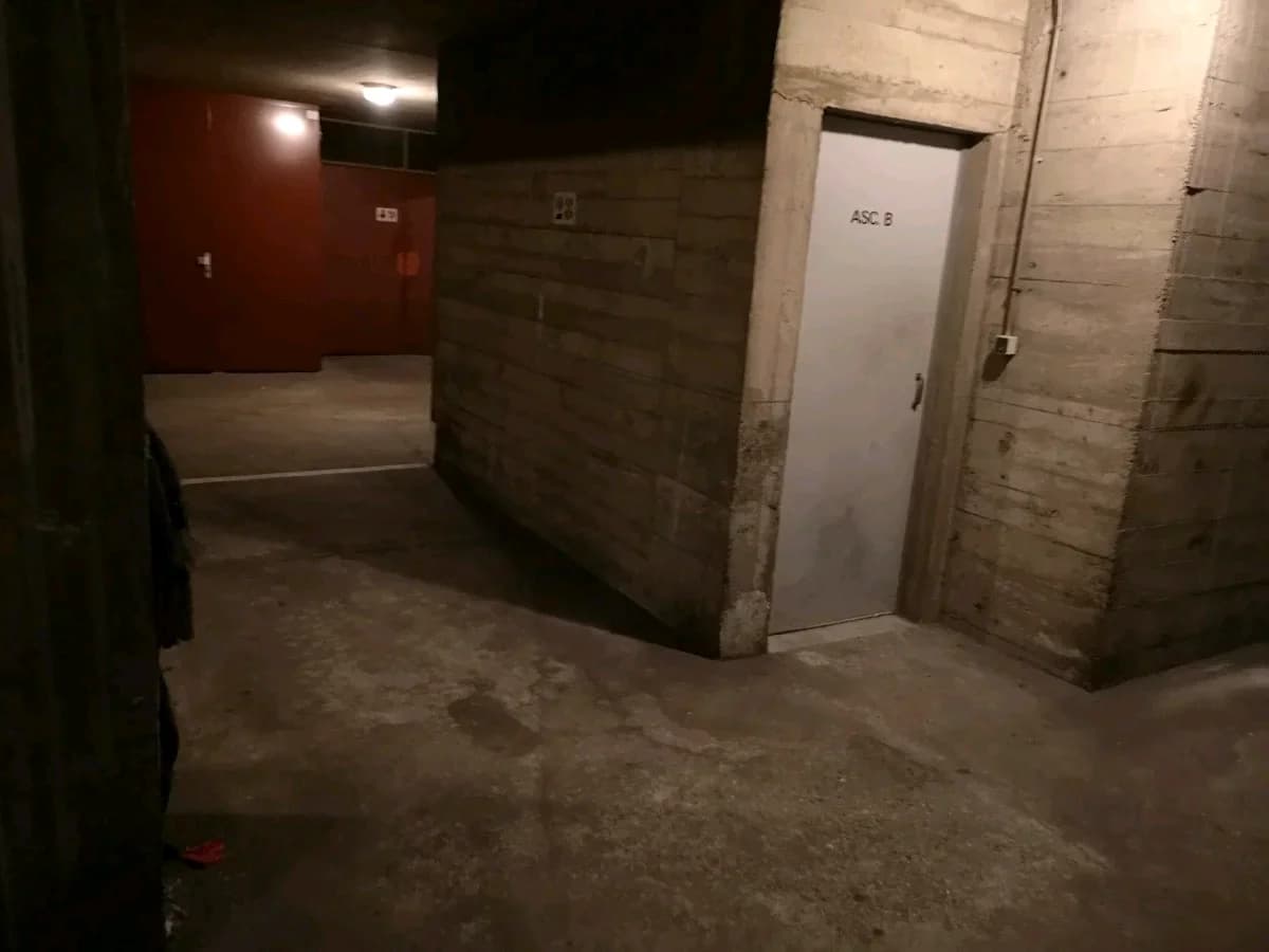 Location underground à 69 Rue de Montreuil, Paris