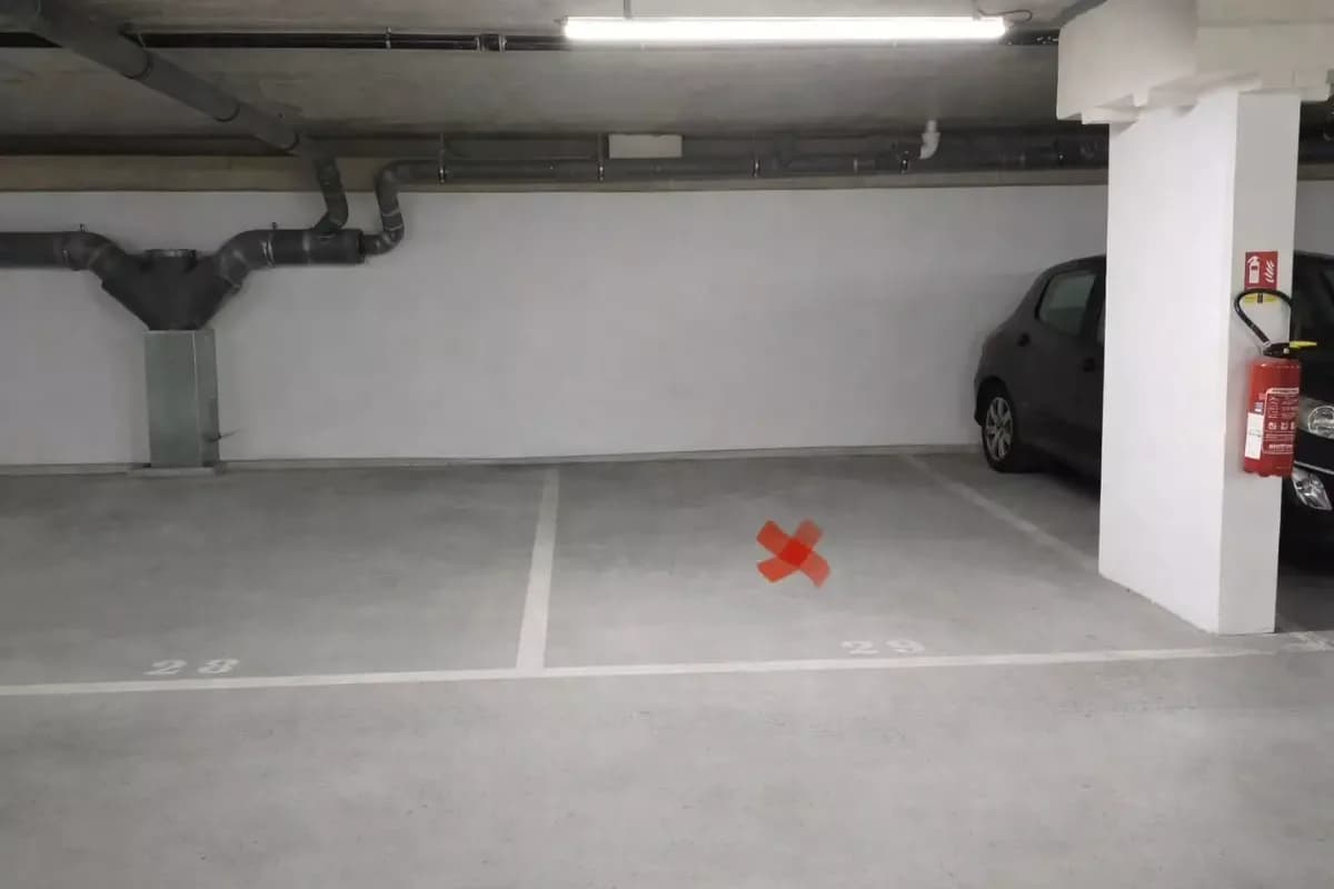 Entrée intérieure du underground à 131 Rue de Chevilly, L'Haÿ-les-Roses