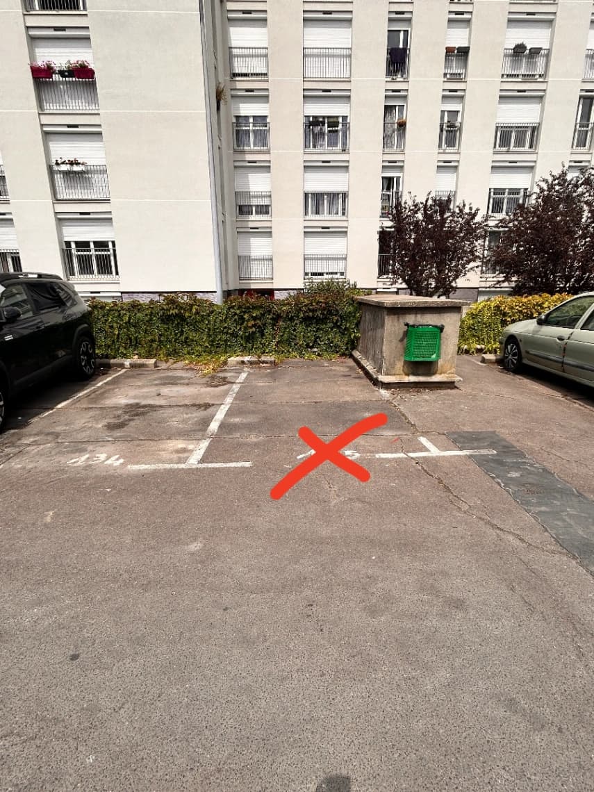 Entrée intérieure du outdoor à 145 Rue de Chevilly, Villejuif