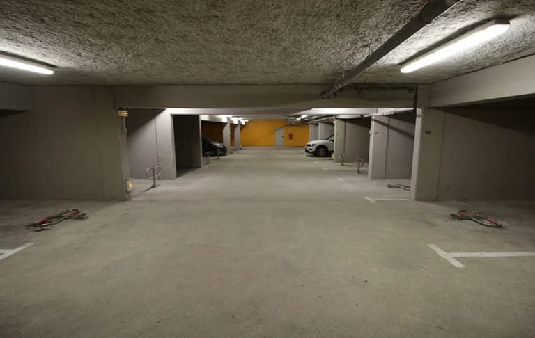 Entrée intérieure du underground à Enghien-les-Bains, Enghien-les-Bains