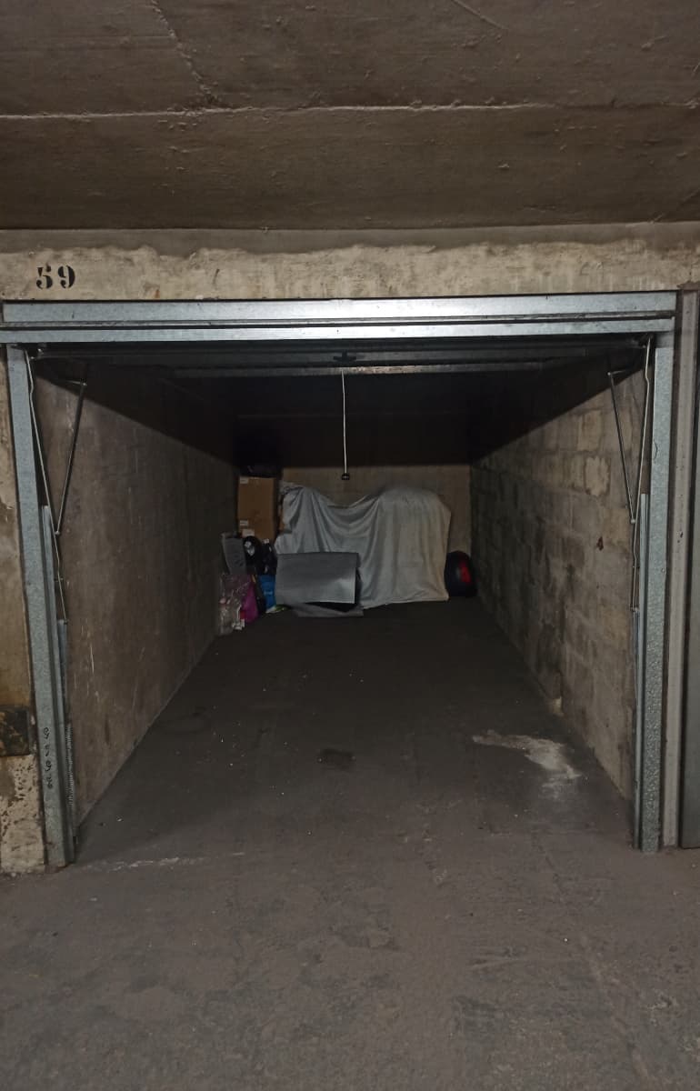 Entrée intérieure du private box à 38 Grande Rue, Sèvres