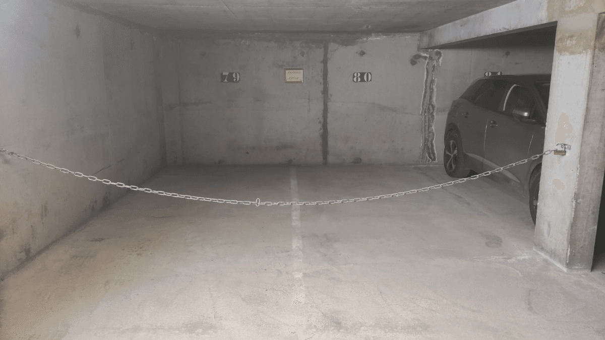 2 places de parking côte à côte à l’Alpe d’Huez, q... - Location parking pour voiture à Huez