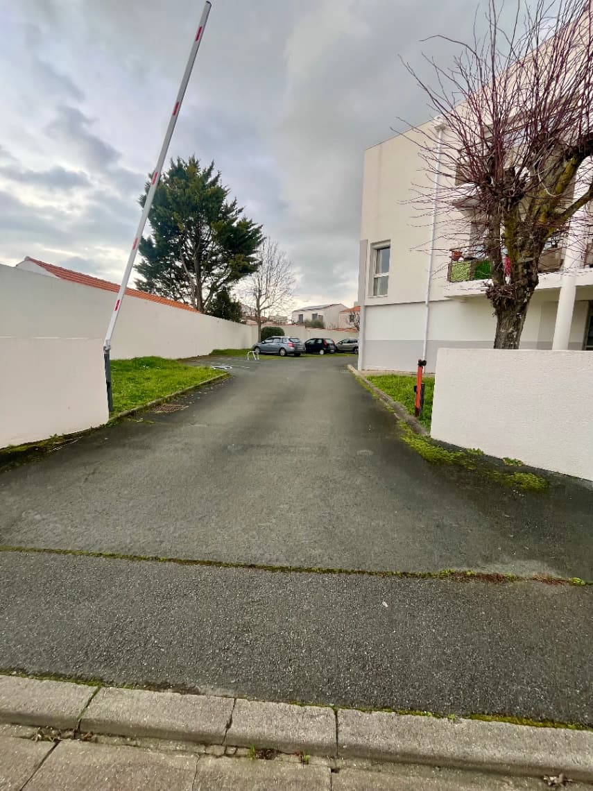 Entrée extérieure du outdoor à 25 Rue Brétignière, La Rochelle