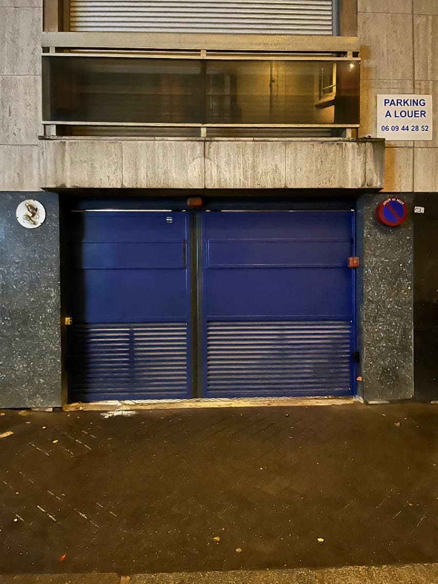 Entrée extérieure du private box à 36 Rue Le Marois, Paris