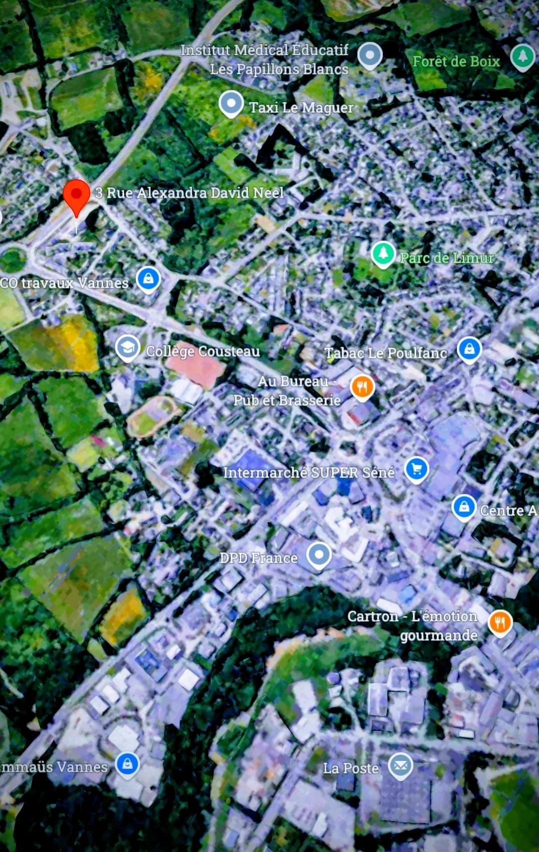 Entrée extérieure du outdoor à 3 Rue Alexandra David-Neel, Séné