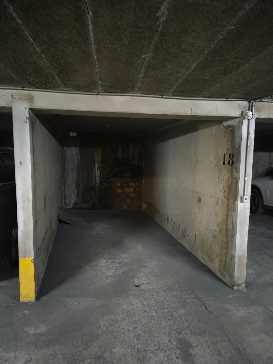 Location underground à 11 Rue Beudant, Paris