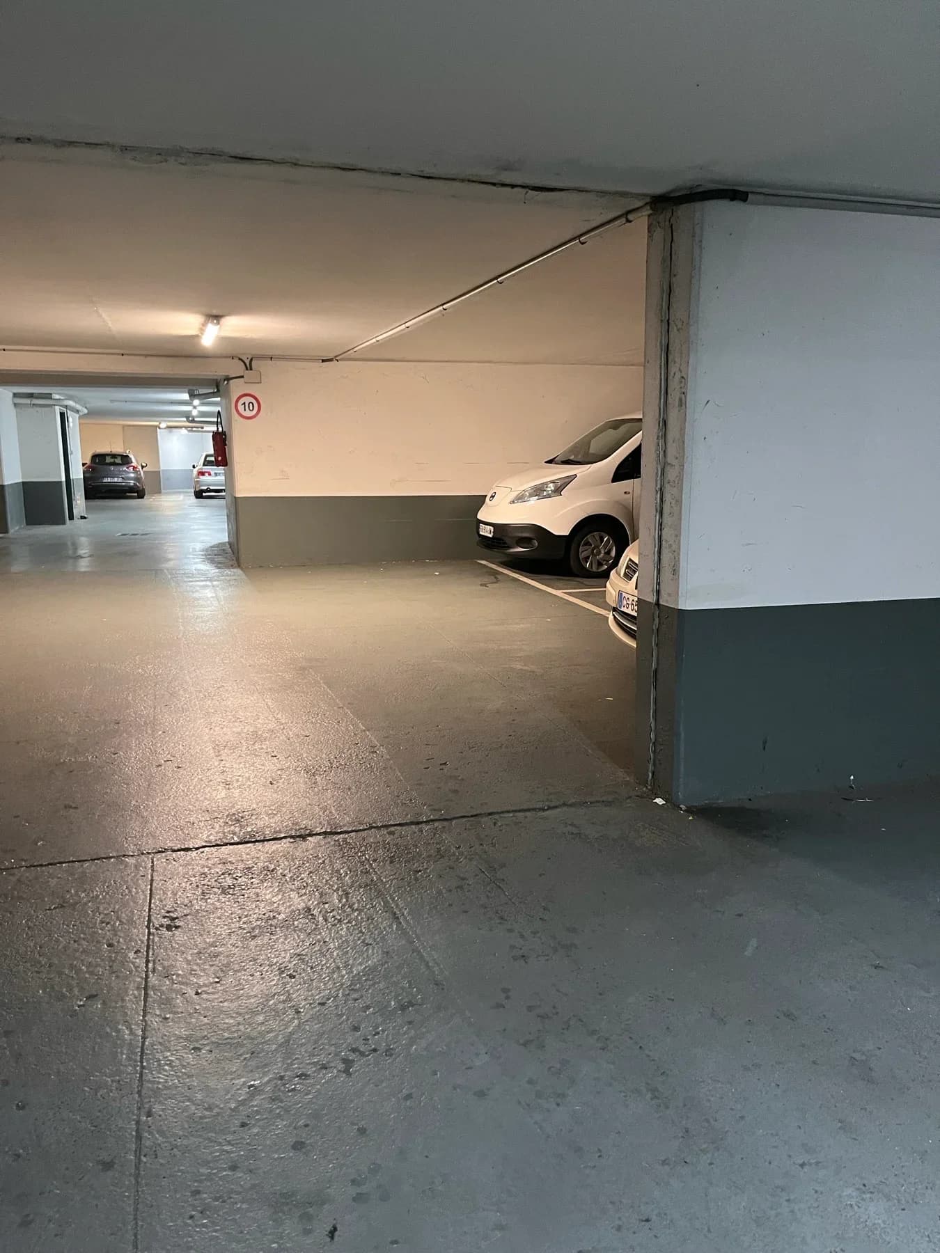 Entrée intérieure du underground à 2 Avenue Henri IV, Meudon