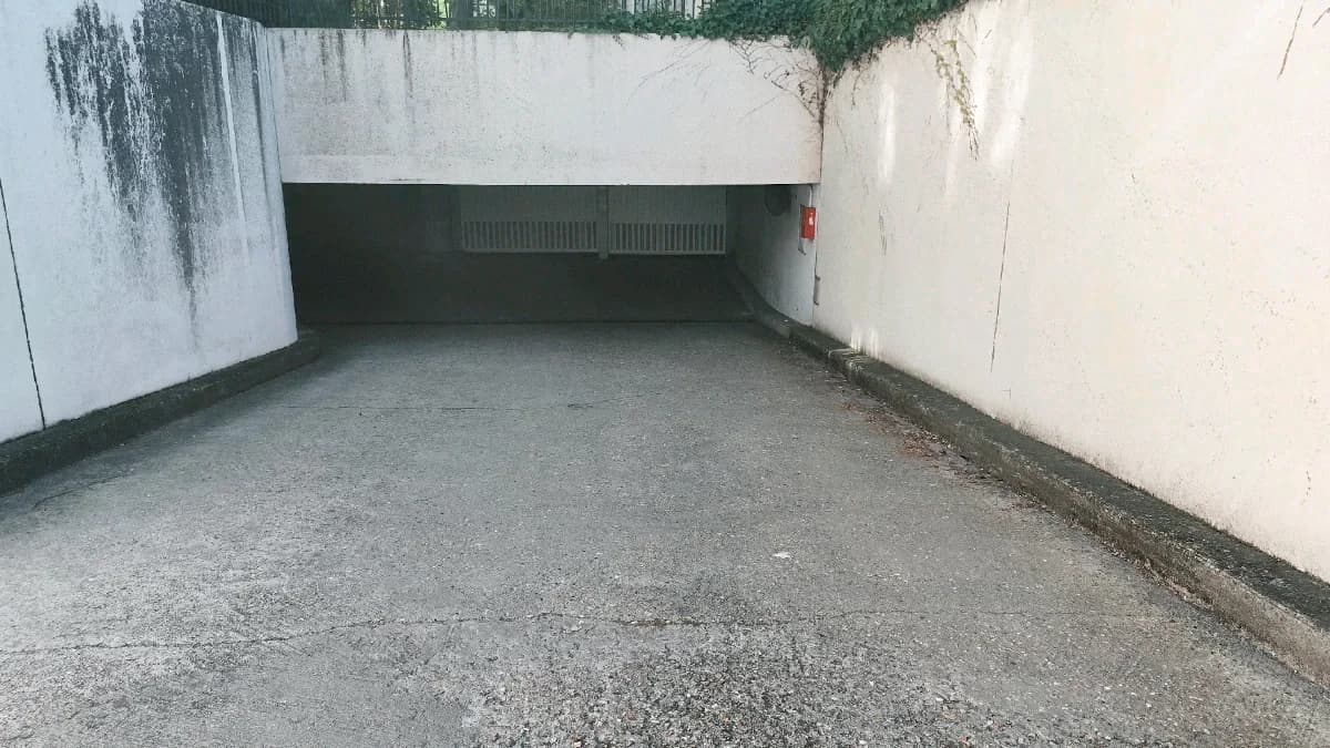 Vue du underground à 65 Rue de l'Avenir, Vanves