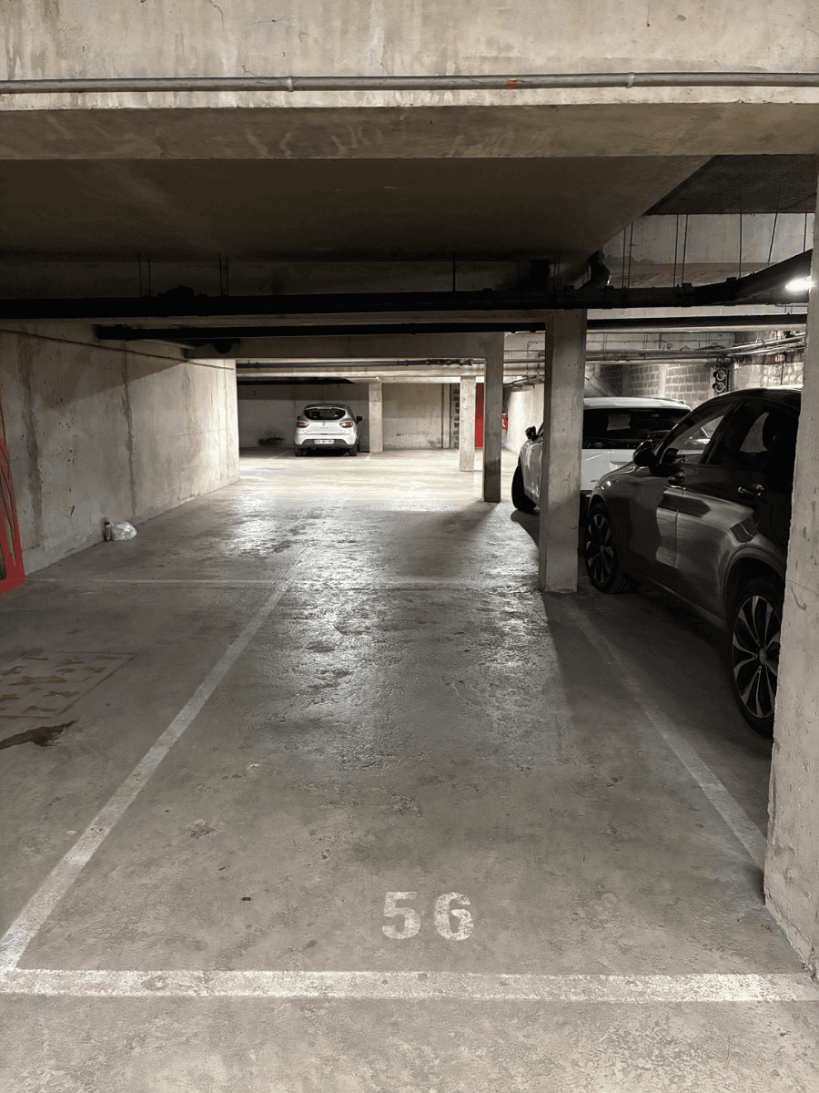 Location underground à 65 Rue de la Plaine, Paris