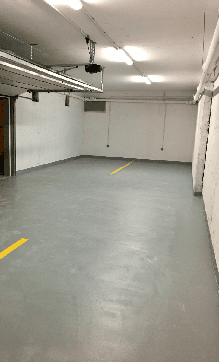 Plusieurs places de parking situées au premier sou... - Location parking pour voiture et moto à Paris 14e
