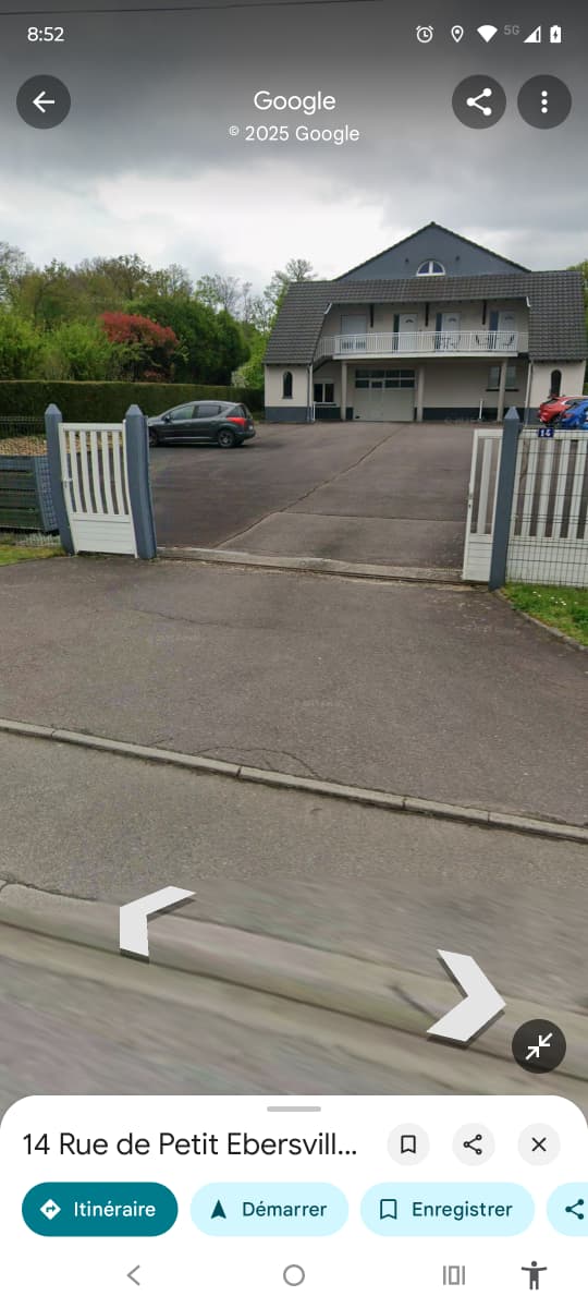 Située Rue de Petit-ebersviller, à Valmont, plusie... - Location parking pour voiture et moto à Valmont