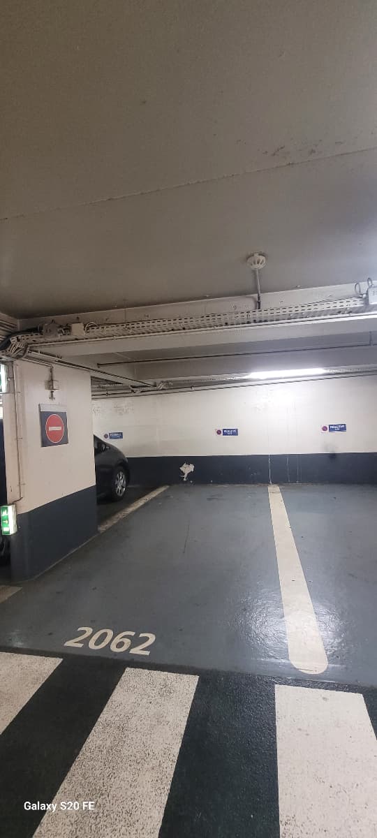 Location underground à Place de la Bourse, Paris