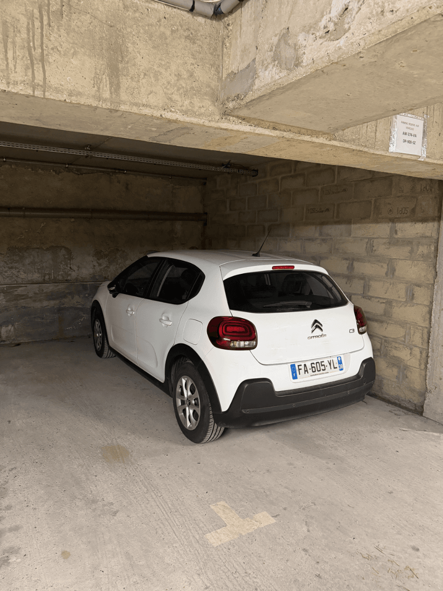 Vue du underground à 1 Rue d’Orgemont, Chantilly