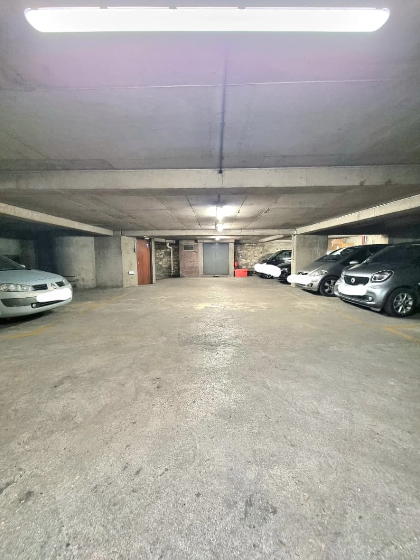 Vue du underground à 155 Rue du Faubourg Saint-Honoré, Paris
