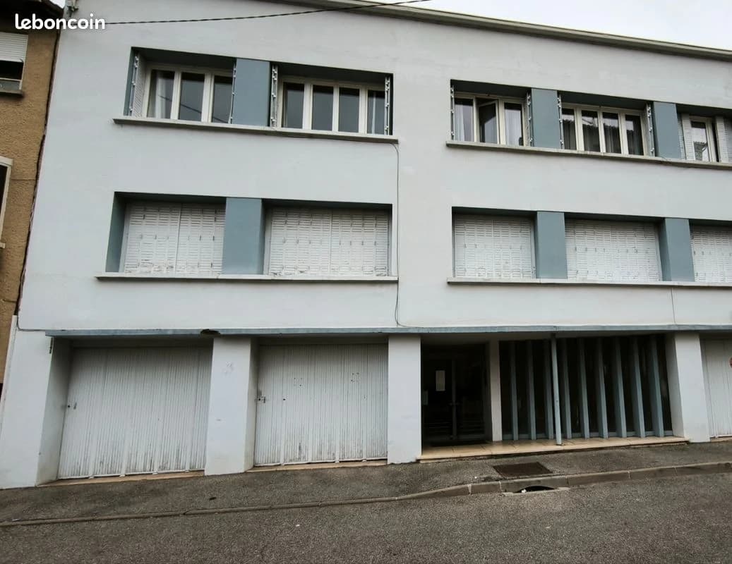 Location private box à 5 Impasse d'Athenes, Valence