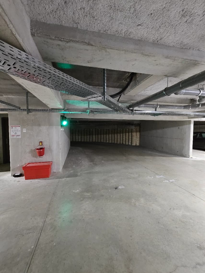 Entrée intérieure du underground à 12 Rue Léon Bourjade, Toulouse