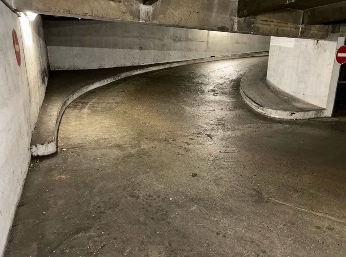 Vue du underground à 5 Avenue de Choisy, Paris