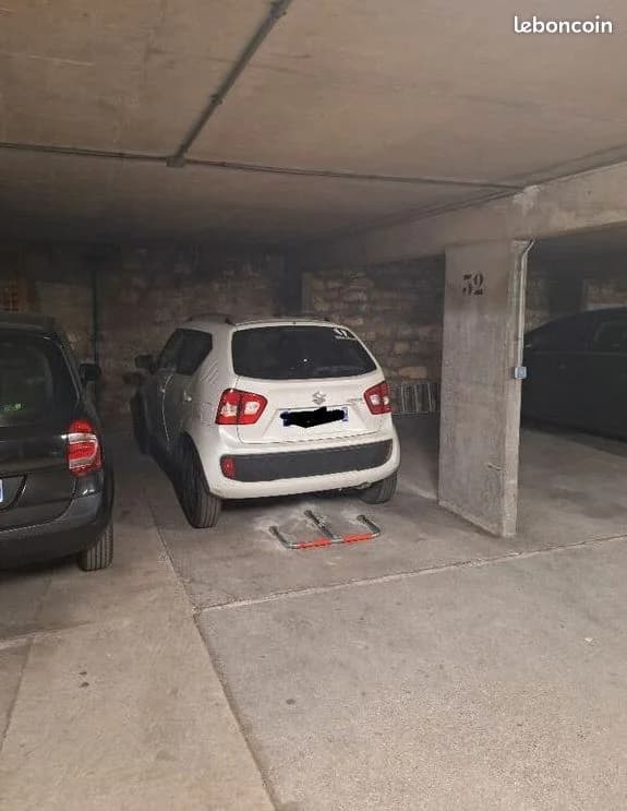 Location underground à 8 Rue de Rambouillet, Paris