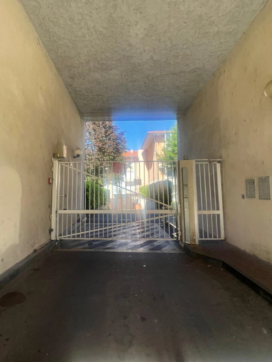 Location underground à 65 Rue Lucien Cassagne, Toulouse