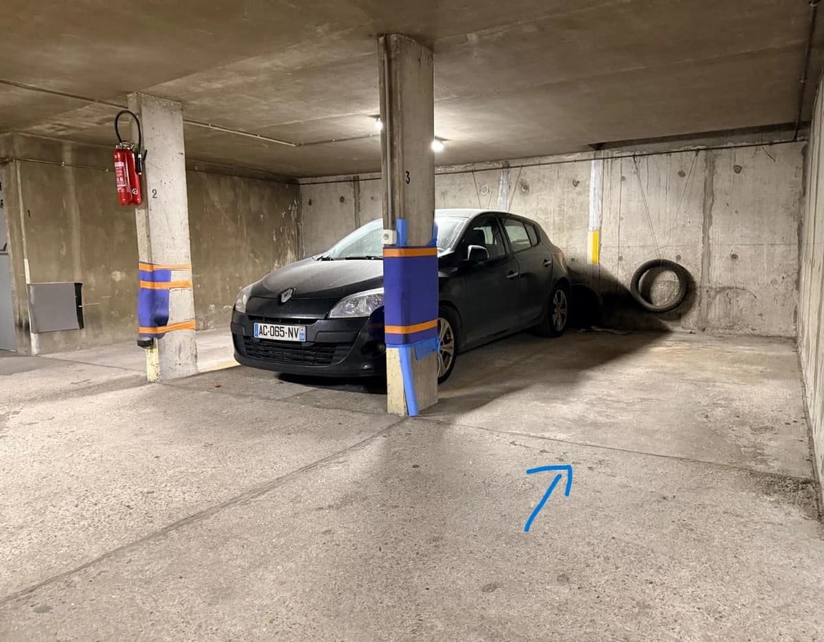 Location underground à 9 Rue Massue, Vincennes