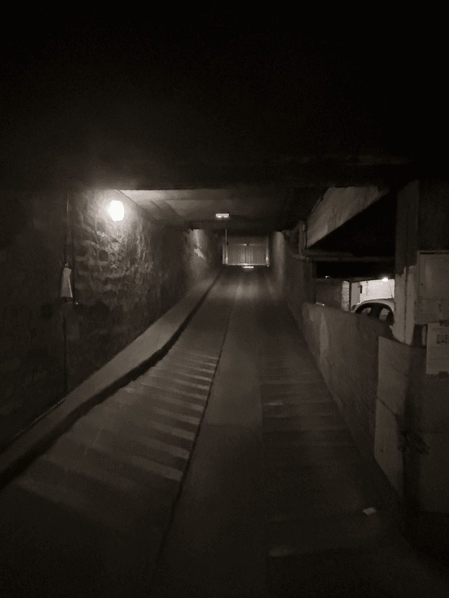 Vue du underground à 25 Rue Georges Huchon, Vincennes