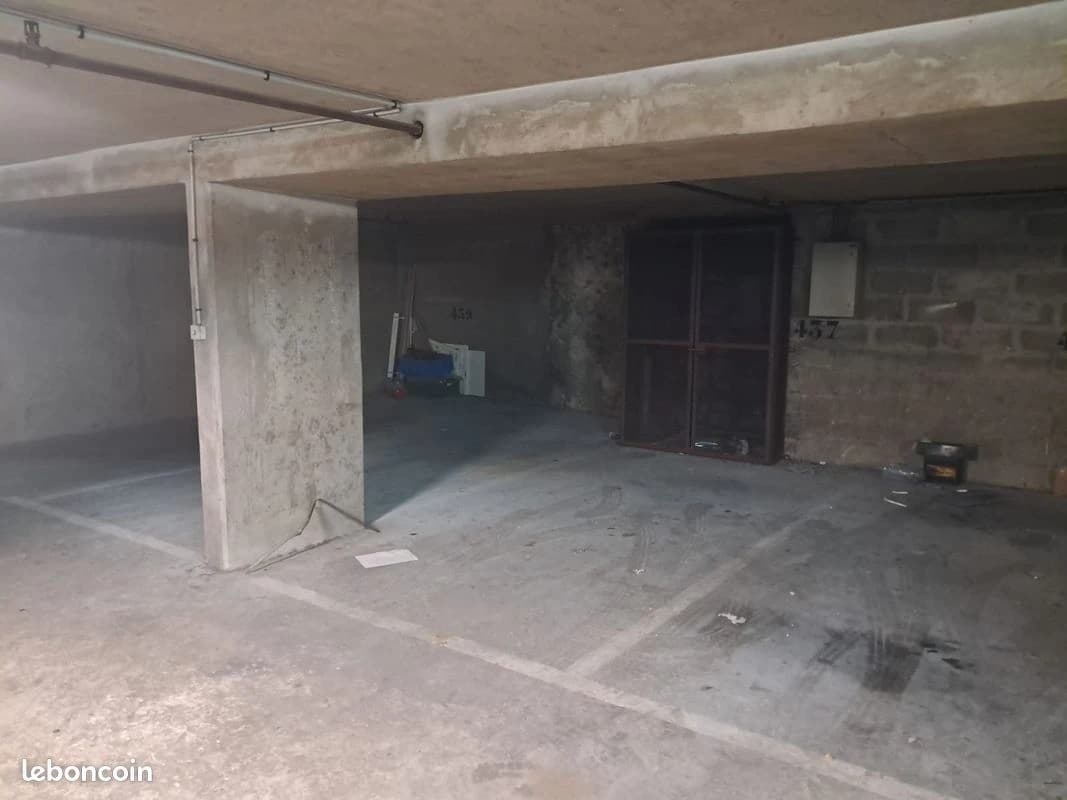 Location underground à 13 Rue Gracieuse, Paris