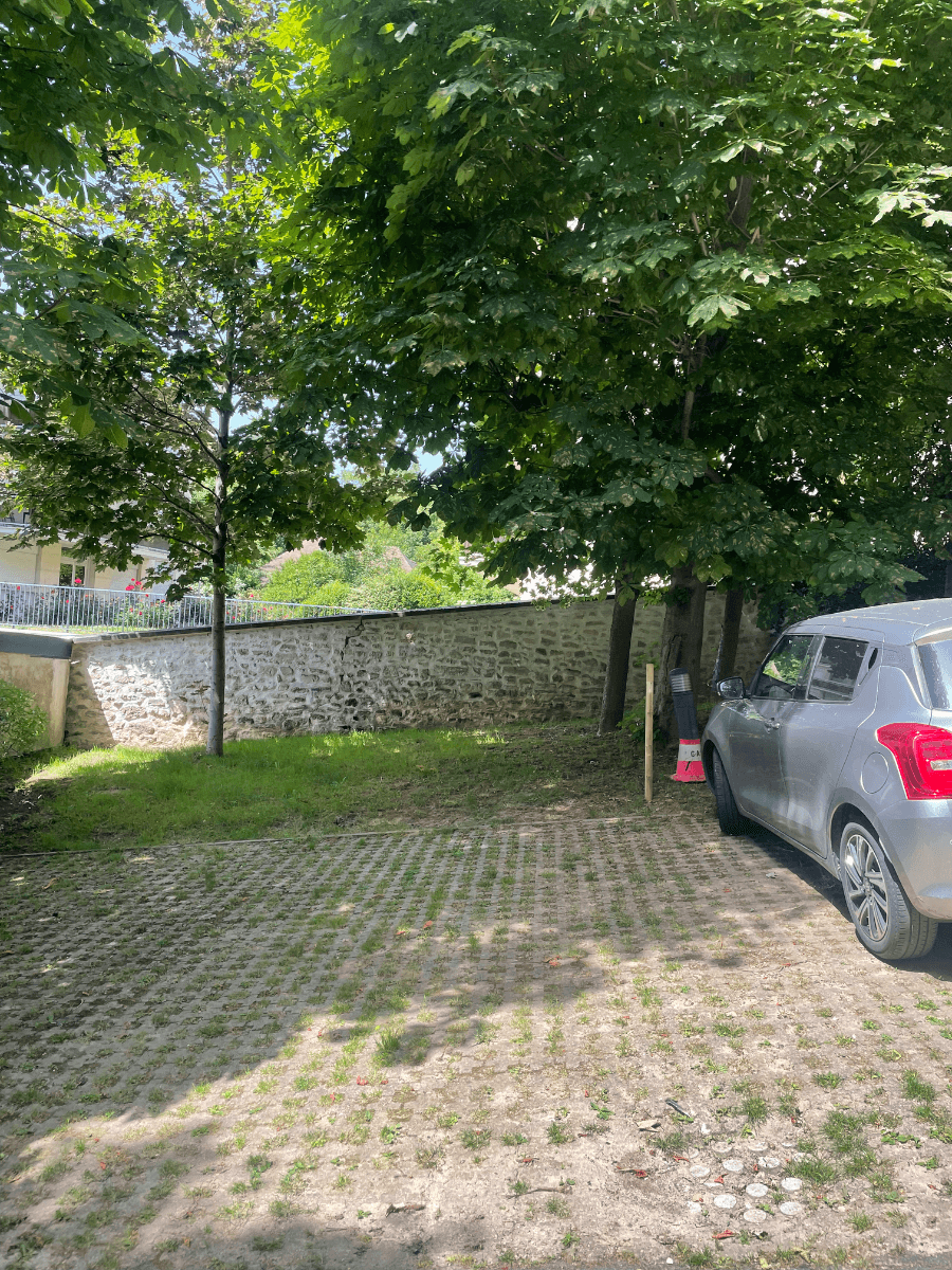 Entrée intérieure du outdoor à 18 Rue de Beauté, Nogent-sur-Marne