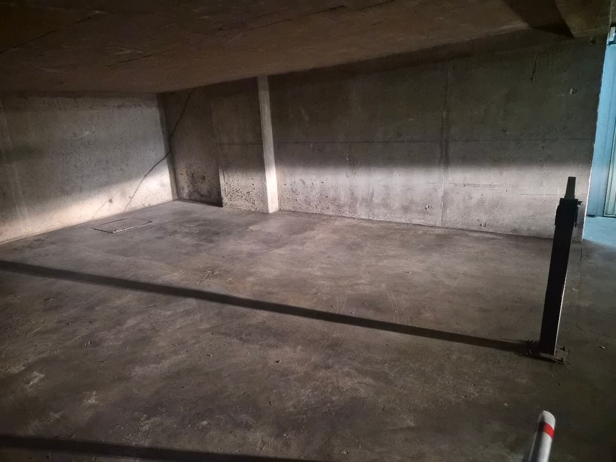 Vue du underground à 119 Rue Manin, Paris