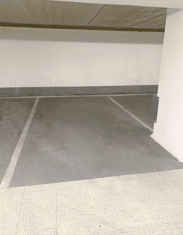 Entrée extérieure du underground à 82 Avenue Pierre Lefaucheux, Boulogne-Billancourt