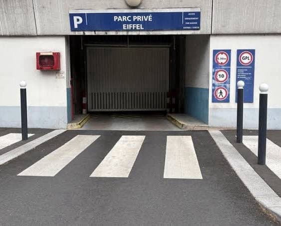Entrée intérieure du underground à Créteil, Créteil