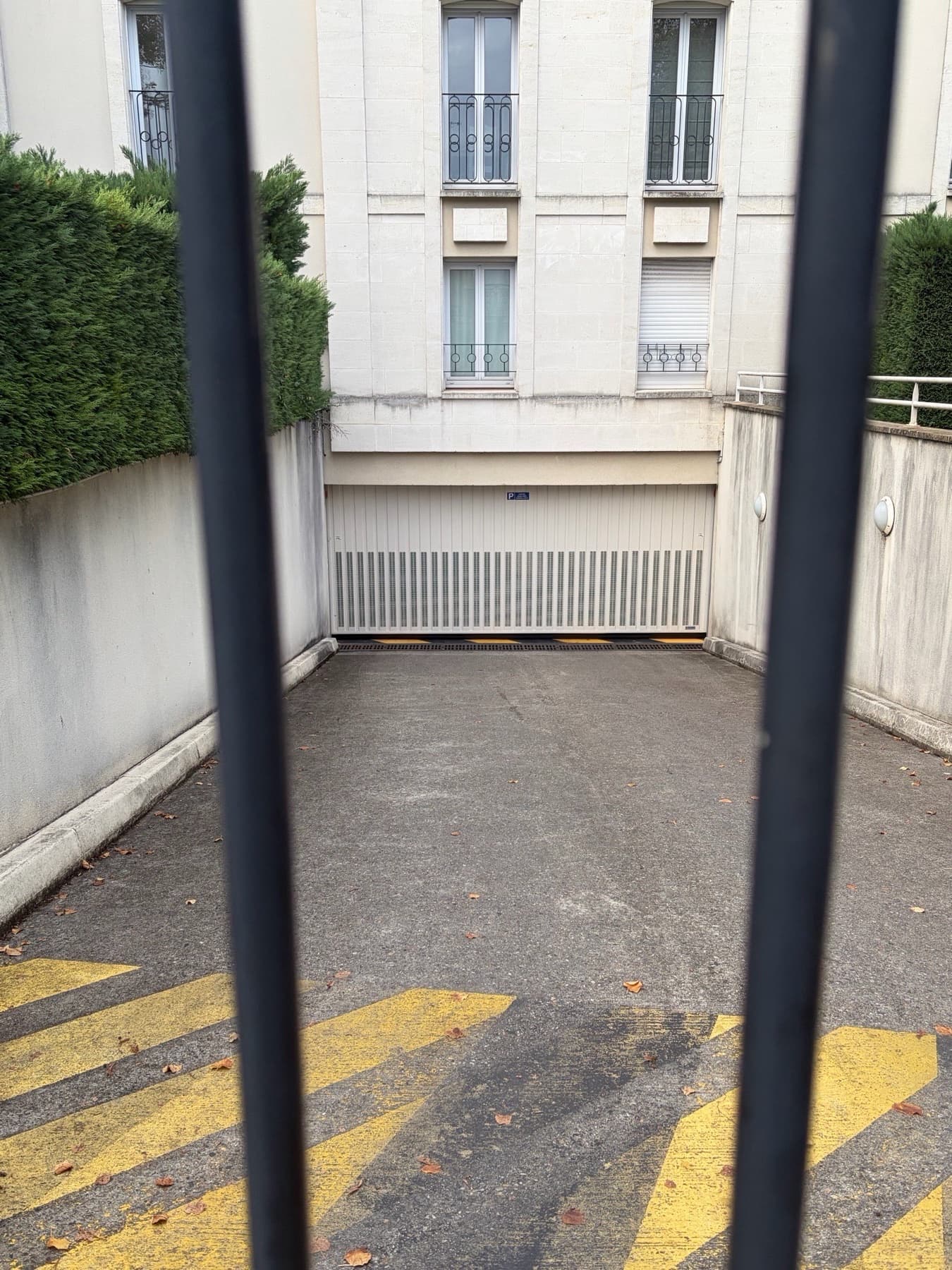 Entrée intérieure du underground à 53 Cours Marc Nouaux, Bordeaux