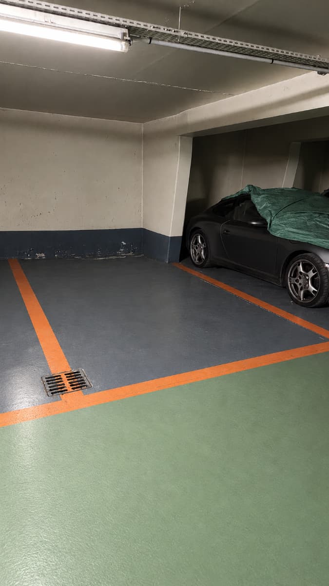 Location underground à 9 Rue Auguste Comte, Paris