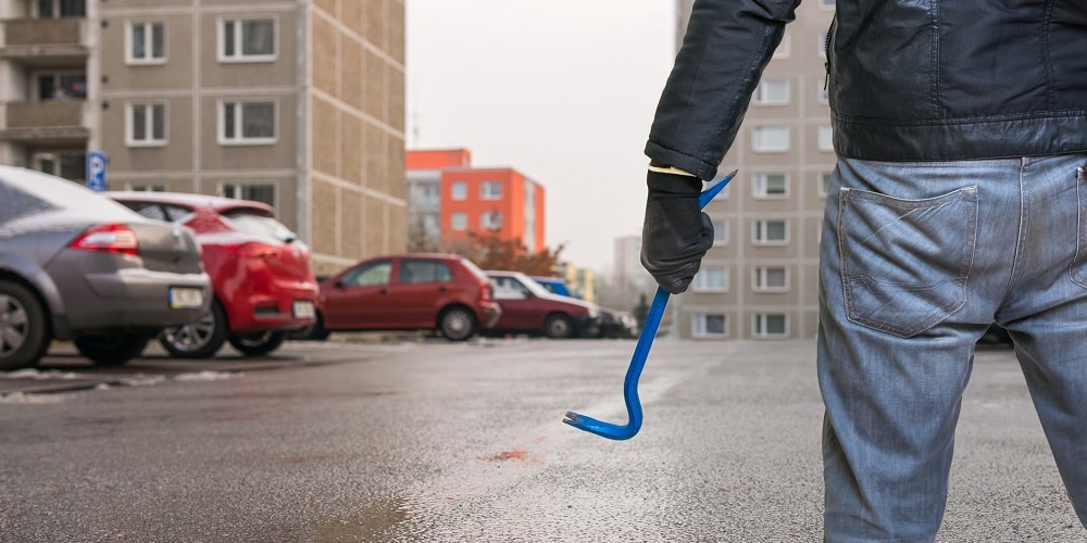 Vol et Vandalisme : Comment Être Indemnisé en Cas de Sinistre Auto